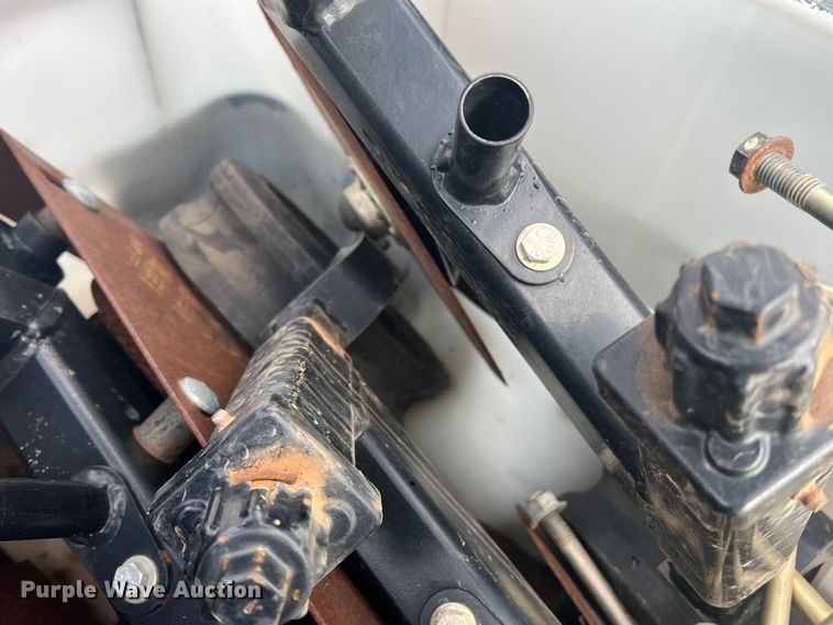 image for item DR5714 Dawn Duoseed (18) planter row units