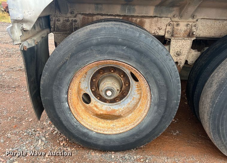 image for item DR5715 1989 Beall BABDS-44-2  bottom dump trailer
