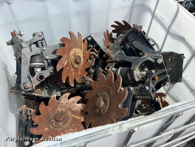 image for item DR5718 (17) Yetter row cleaners