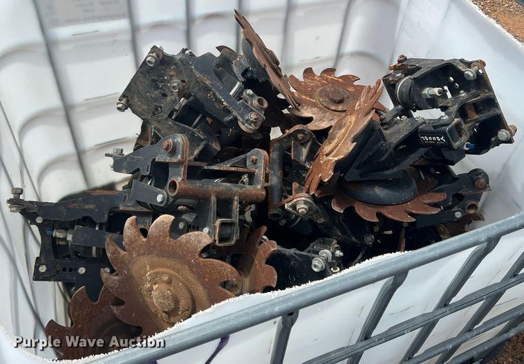 image for item DR5718 (17) Yetter row cleaners