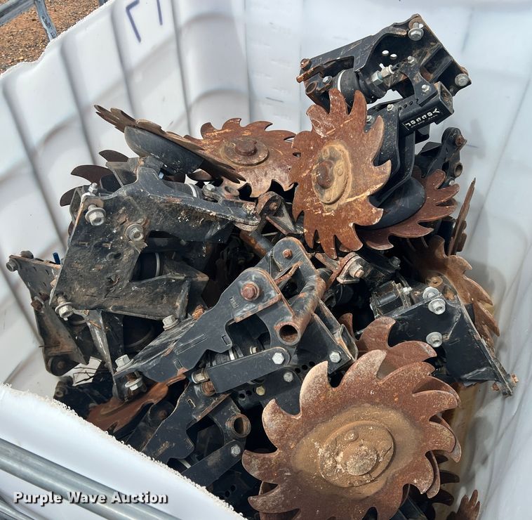 image for item DR5718 (17) Yetter row cleaners