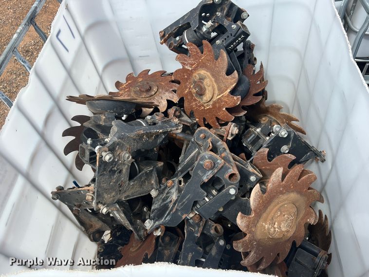 image for item DR5718 (17) Yetter row cleaners