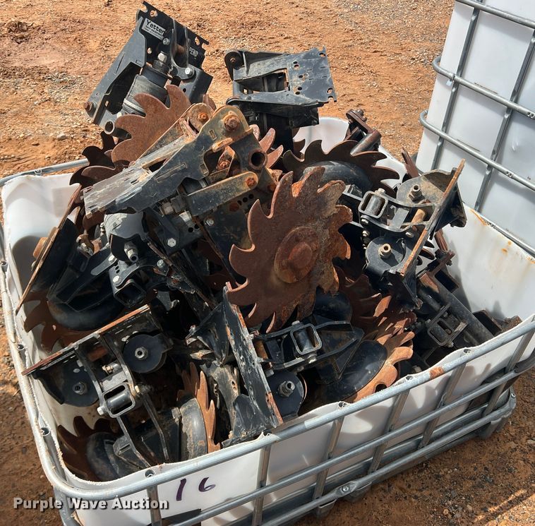 image for item DR5719 (16) Yetter row cleaners