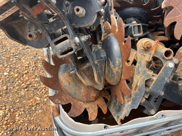 image for item DR5721 (16) Yetter row cleaners