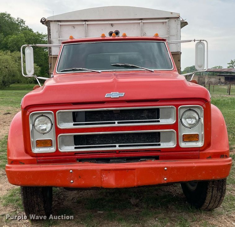 image for item DS7134 1972 Chevrolet C60  grain truck