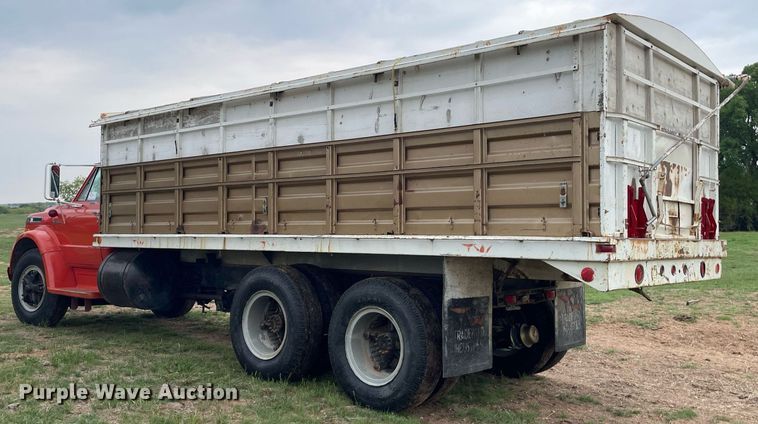 image for item DS7134 1972 Chevrolet C60  grain truck