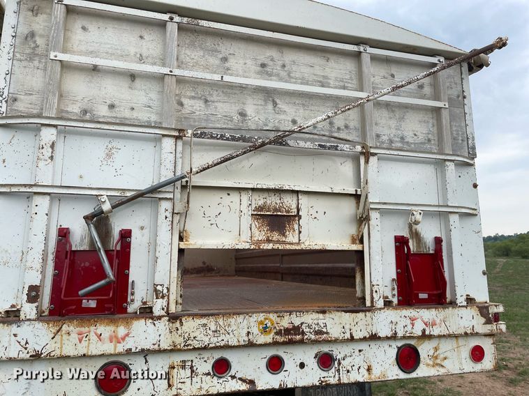 image for item DS7134 1972 Chevrolet C60  grain truck