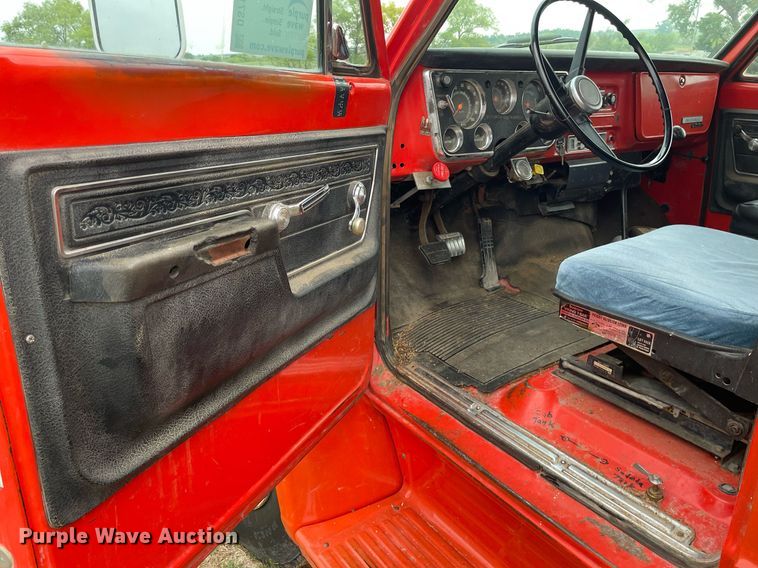 image for item DS7134 1972 Chevrolet C60  grain truck