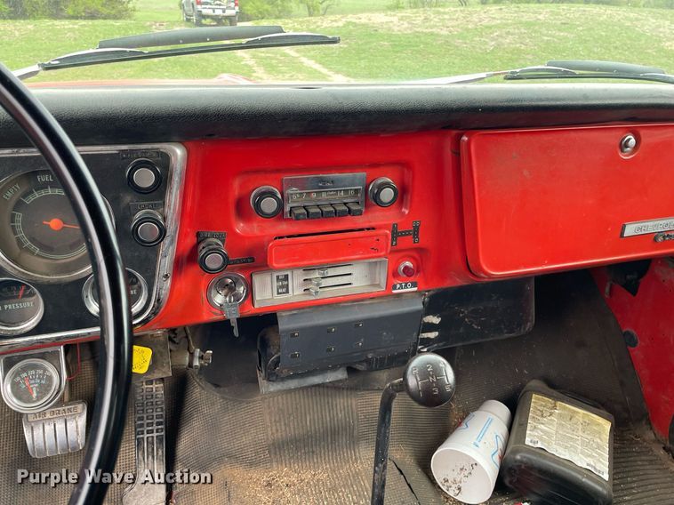 image for item DS7134 1972 Chevrolet C60  grain truck