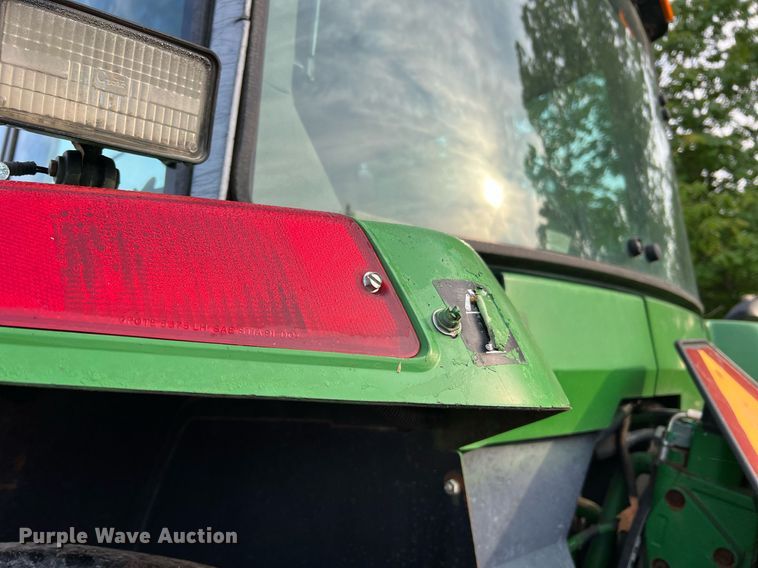 image for item II9034 1998 John Deere 7610  MFWD tractor