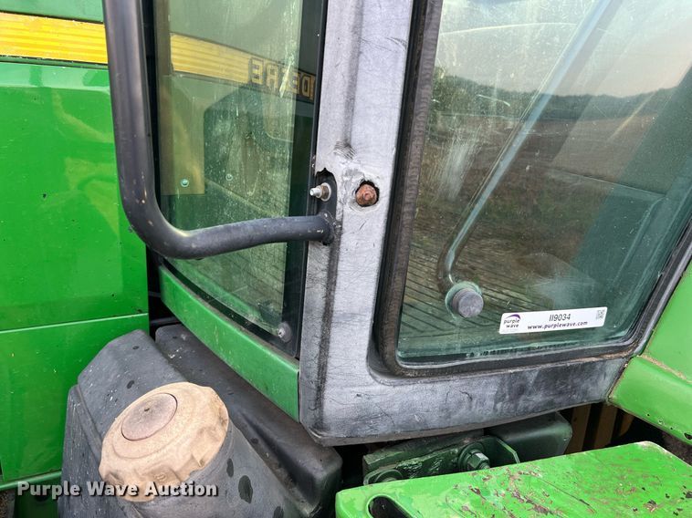 image for item II9034 1998 John Deere 7610  MFWD tractor