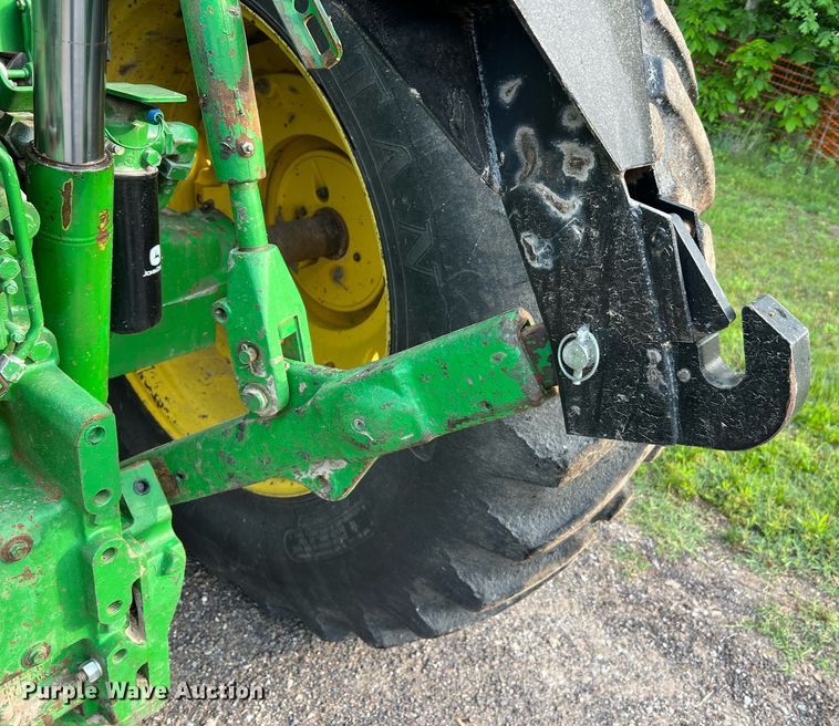 image for item II9034 1998 John Deere 7610  MFWD tractor