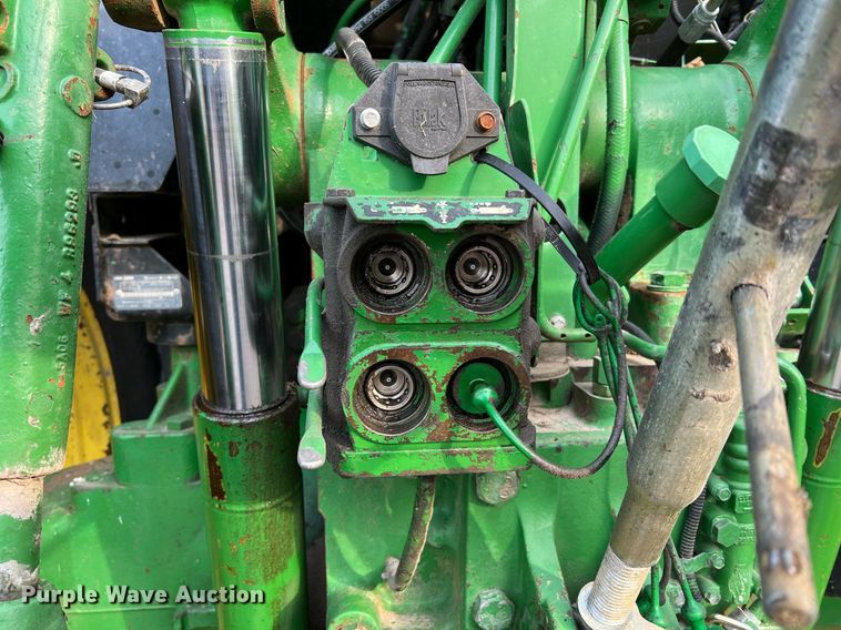 image for item II9034 1998 John Deere 7610  MFWD tractor