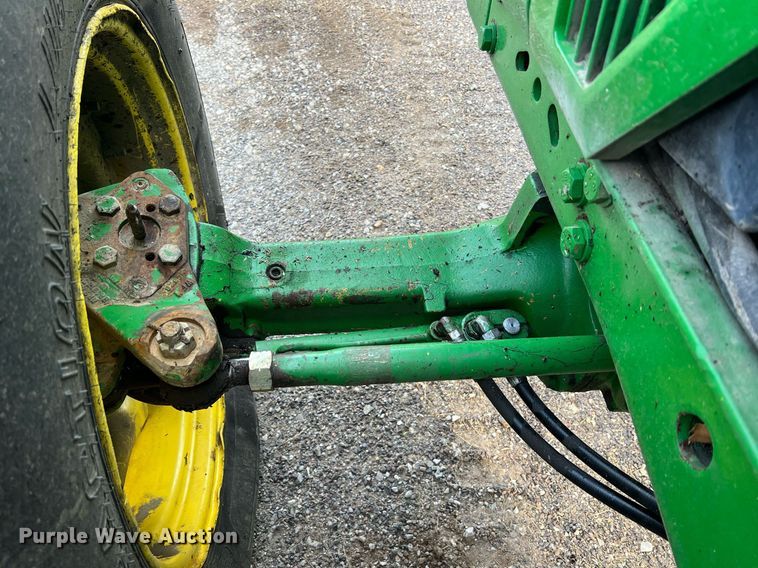 image for item II9034 1998 John Deere 7610  MFWD tractor