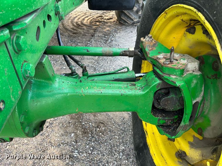 image for item II9034 1998 John Deere 7610  MFWD tractor