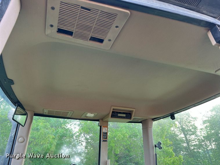 image for item II9034 1998 John Deere 7610  MFWD tractor