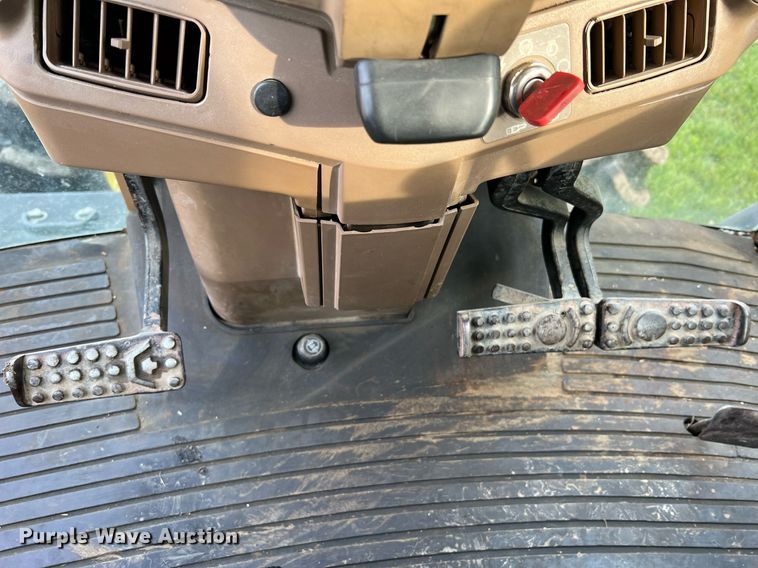 image for item II9034 1998 John Deere 7610  MFWD tractor