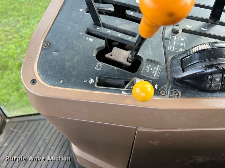 image for item II9034 1998 John Deere 7610  MFWD tractor