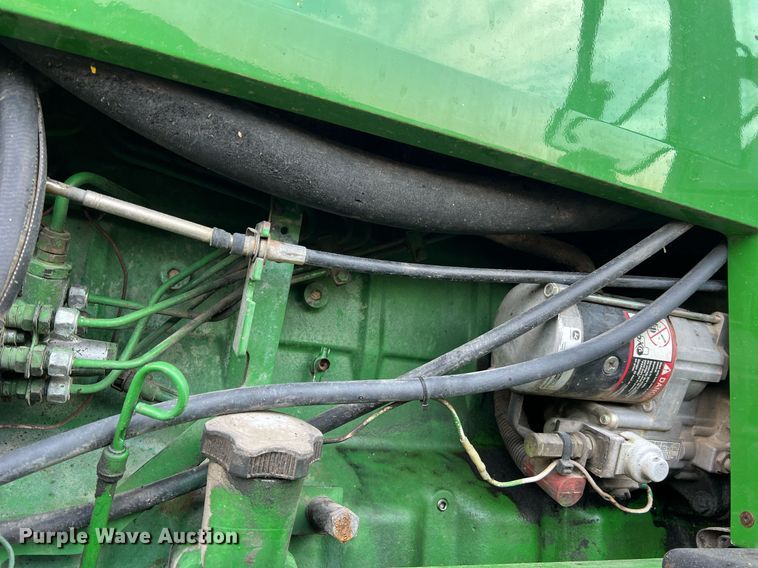 image for item II9034 1998 John Deere 7610  MFWD tractor