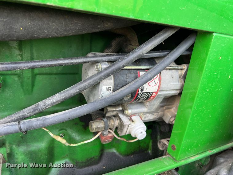 image for item II9034 1998 John Deere 7610  MFWD tractor