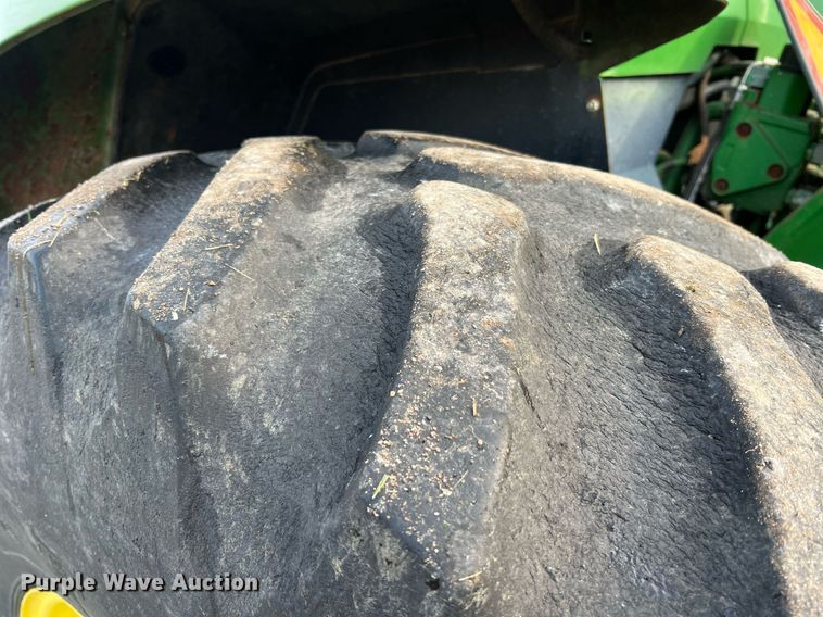 image for item II9034 1998 John Deere 7610  MFWD tractor