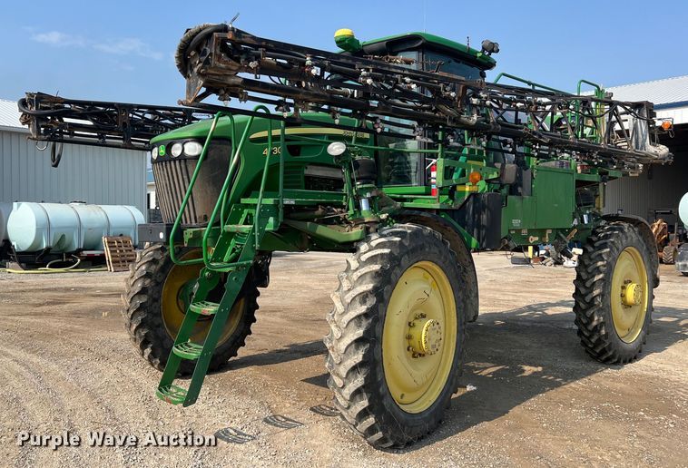 image for item II9109 2009 John Deere 4730  sprayer