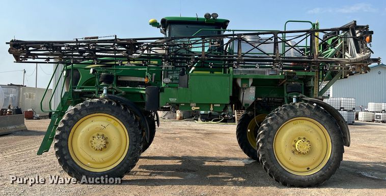 image for item II9109 2009 John Deere 4730  sprayer