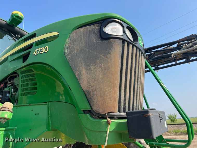 image for item II9109 2009 John Deere 4730  sprayer