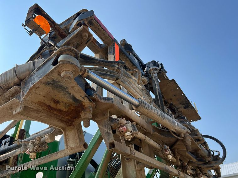 image for item II9109 2009 John Deere 4730  sprayer