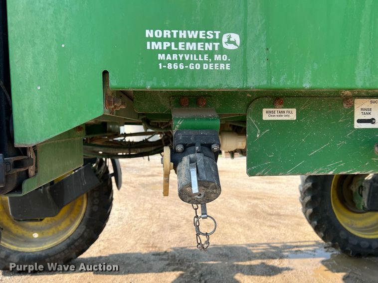 image for item II9109 2009 John Deere 4730  sprayer