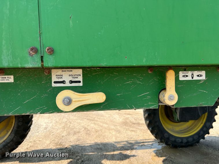 image for item II9109 2009 John Deere 4730  sprayer