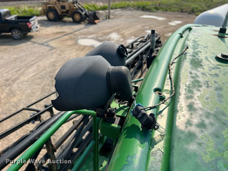 image for item II9109 2009 John Deere 4730  sprayer