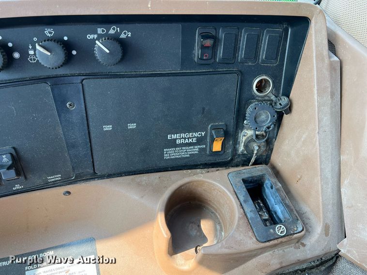 image for item II9109 2009 John Deere 4730  sprayer