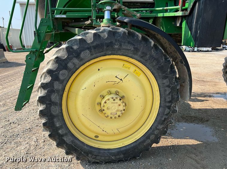 image for item II9109 2009 John Deere 4730  sprayer
