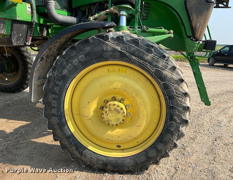 image for item II9109 2009 John Deere 4730  sprayer