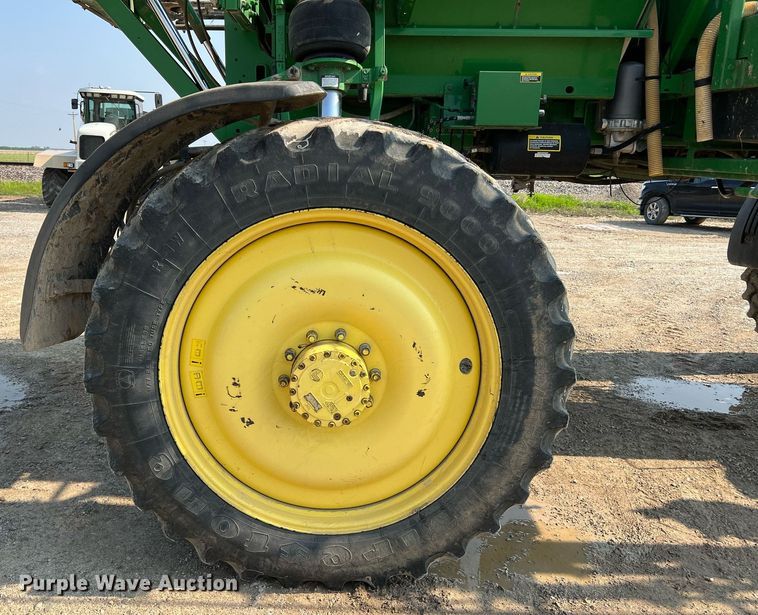 image for item II9109 2009 John Deere 4730  sprayer