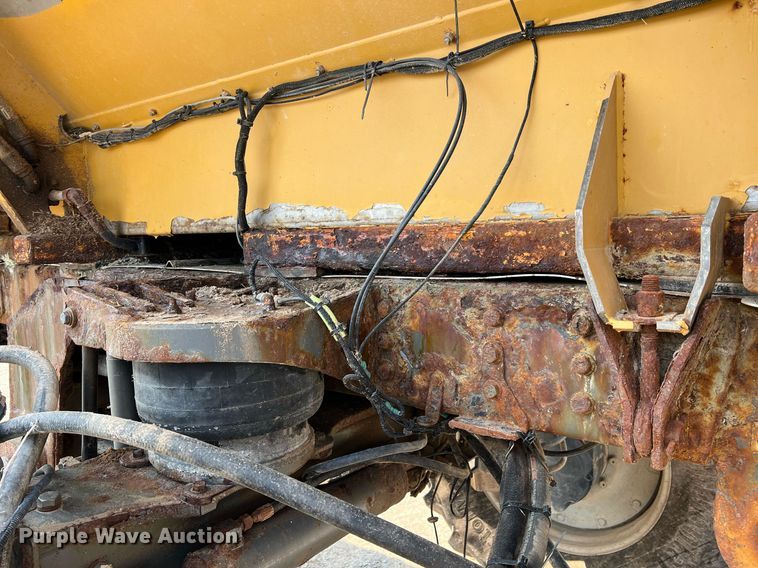 image for item II9110 RoGator RG1100  applicator