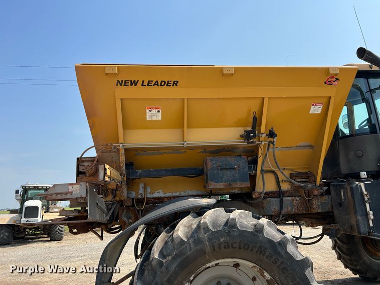 image for item II9110 RoGator RG1100  applicator