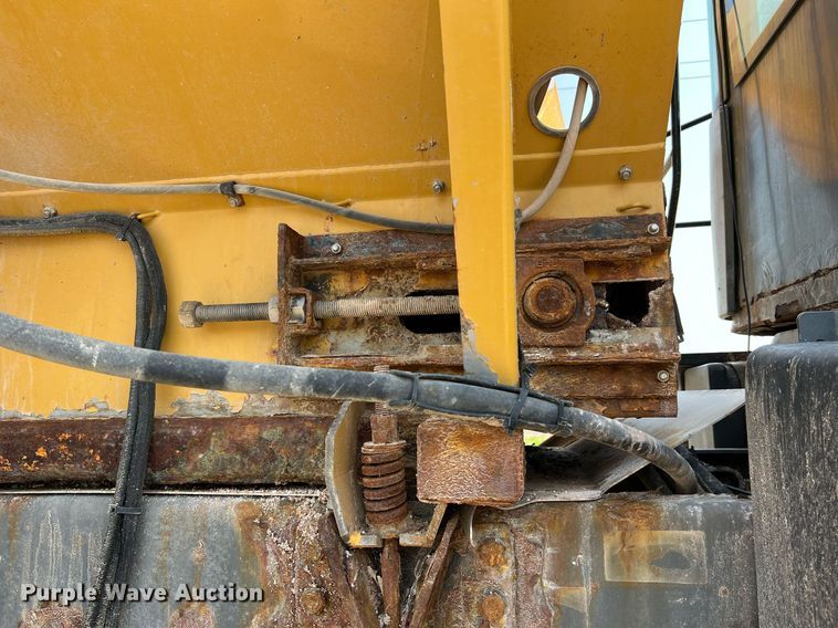 image for item II9110 RoGator RG1100  applicator