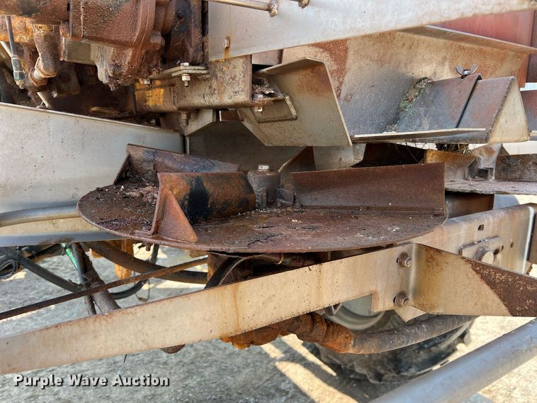 image for item II9110 RoGator RG1100  applicator