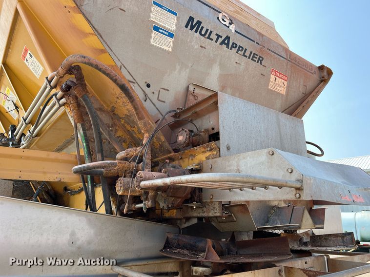 image for item II9110 RoGator RG1100  applicator