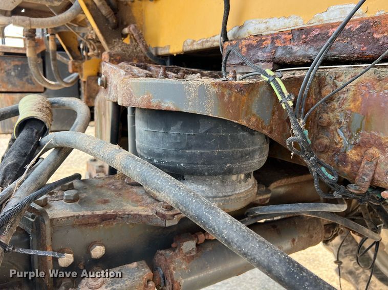 image for item II9110 RoGator RG1100  applicator