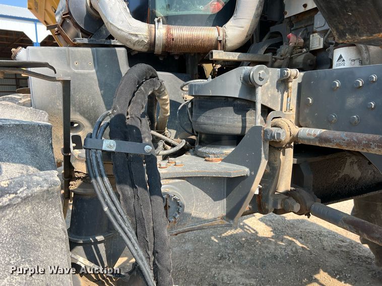 image for item II9110 RoGator RG1100  applicator