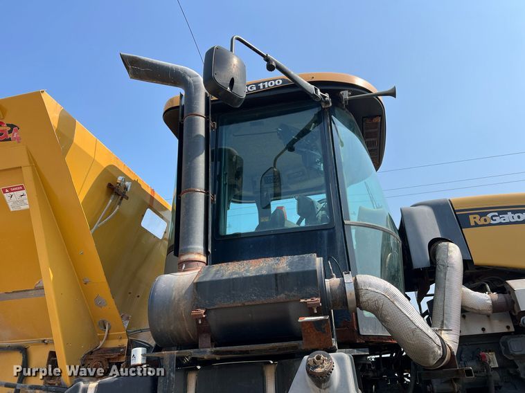 image for item II9110 RoGator RG1100  applicator