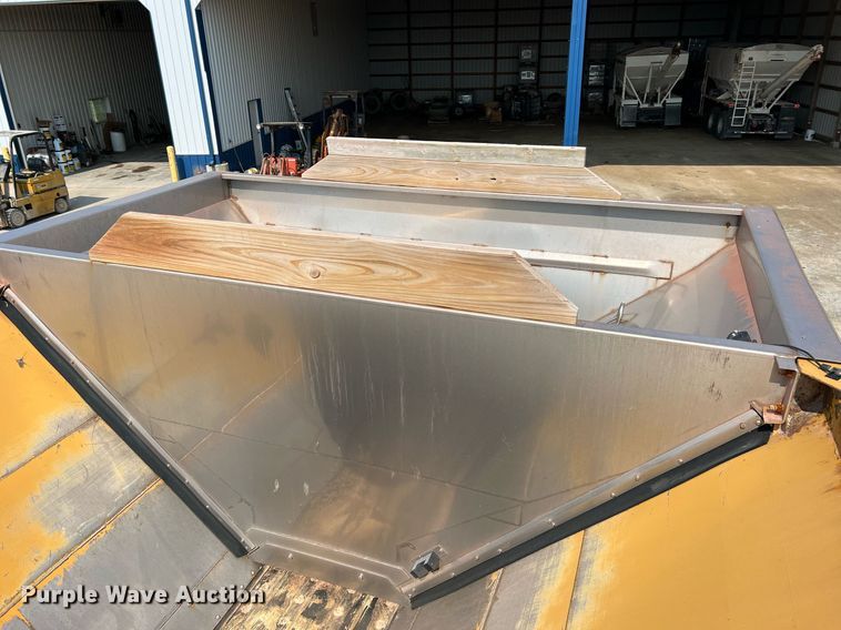 image for item II9110 RoGator RG1100  applicator