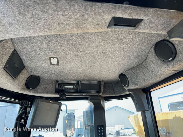 image for item II9110 RoGator RG1100  applicator