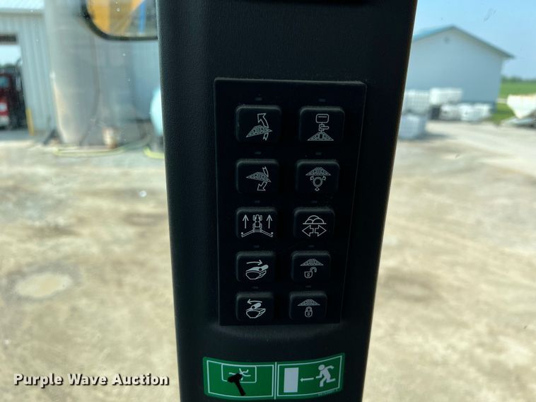 image for item II9110 RoGator RG1100  applicator