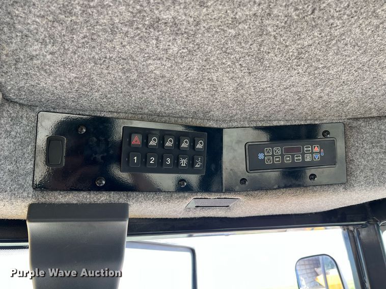 image for item II9110 RoGator RG1100  applicator