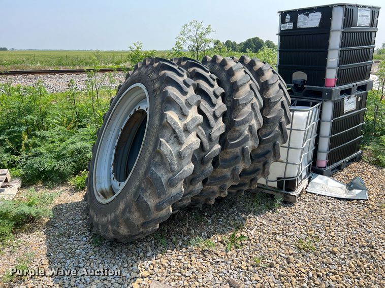 image for item II9110 RoGator RG1100  applicator