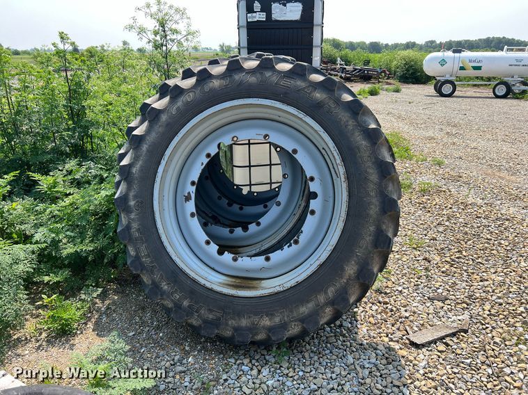 image for item II9110 RoGator RG1100  applicator